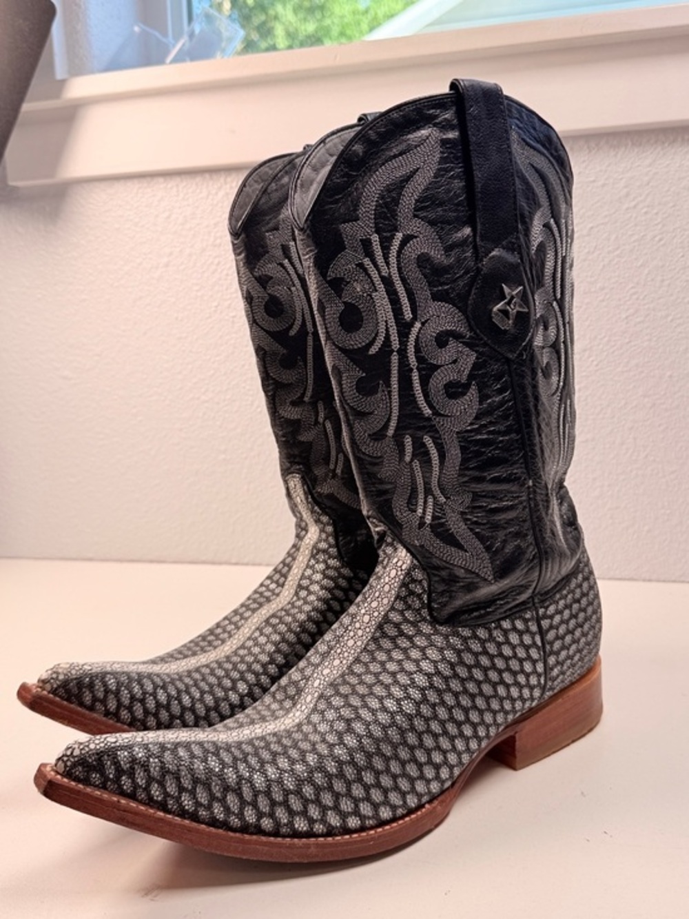 Los Altos Mens Stingray Print Leather Cowboy Boots Black Gray 8.5 EE